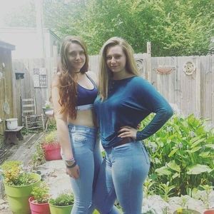 Meet your Posher, Skylar